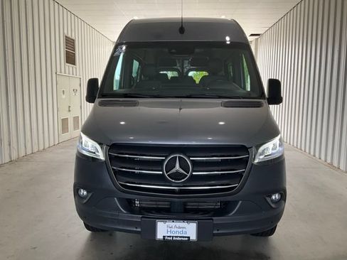 Used 2024 Mercedes-Benz Sprinter 2500 image 22