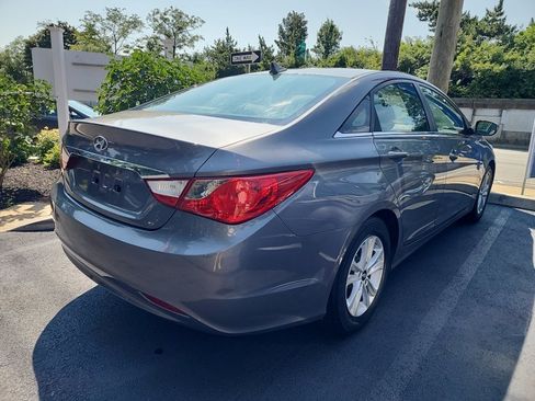 Used 2011 Hyundai Sonata GLS w/ Popular Equipment Pkg 2 FWD image 3