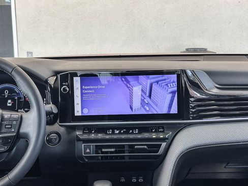 Used 2025 Toyota Camry SE w/ Multimedia Upgrade Package FWD image 13