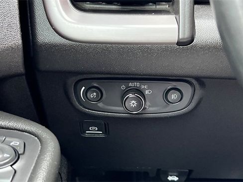 Used 2024 GMC Terrain AT4 image 37