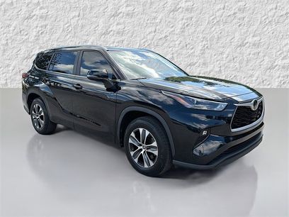 Used 2023 Toyota Highlander Limited