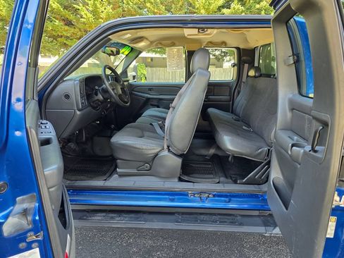 Used 2004 Chevrolet Silverado 1500 W/T w/ Light Duty Power Package AWD/4WD image 23