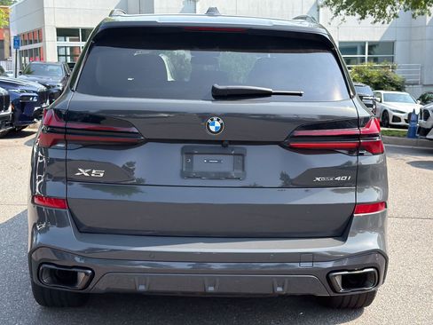 Used 2024 BMW X5 xDrive40i w/ M Sport Package AWD/4WD image 10