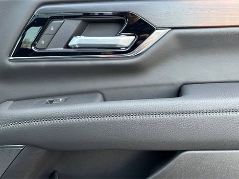 New 2026 GMC Yukon XL Denali w/ Sun & Power Step Package image 21