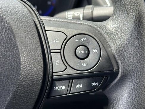 Used 2020 Toyota Corolla LE image 26