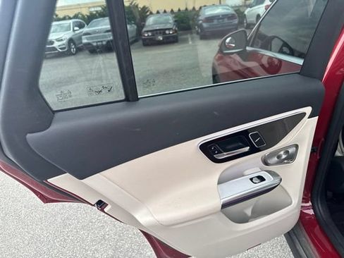Used 2026 Mercedes-Benz GLC 300 4MATIC image 13