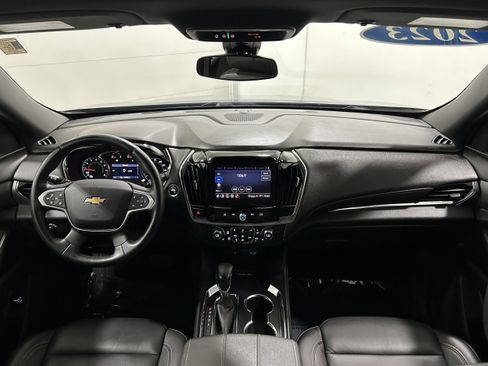 Used 2023 Chevrolet Traverse LT AWD/4WD image 16