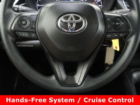 Certified 2025 Toyota Corolla LE image 21
