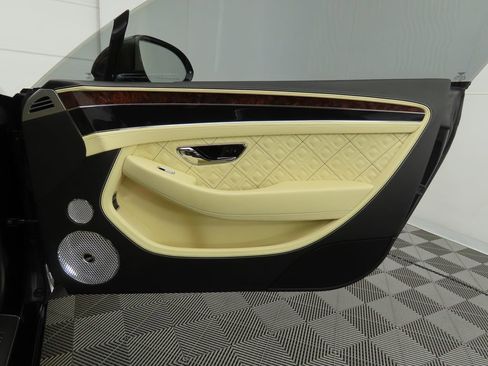 Used 2020 Bentley Continental GT V8 First Edition image 24