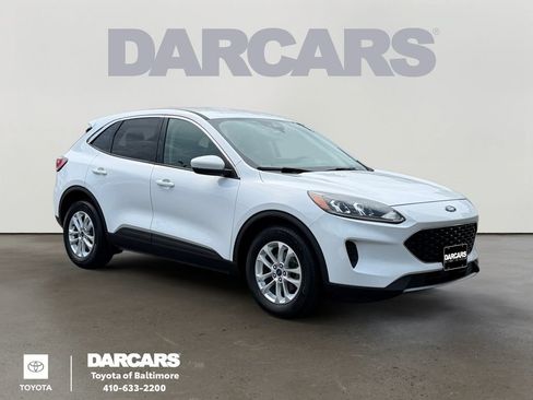 Used 2020 Ford Escape SE FWD image 1