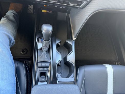 Used 2025 Toyota Camry SE image 22