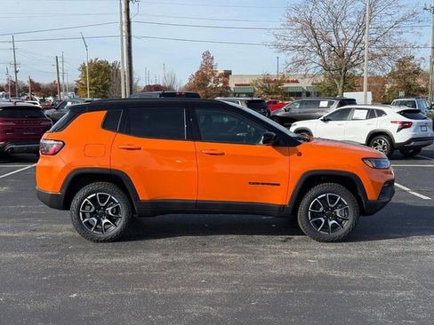 New 2026 Jeep Compass Trailhawk image 2