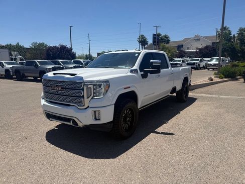 Used 2022 GMC Sierra 3500 Denali w/ Denali Ultimate Package AWD/4WD image 1