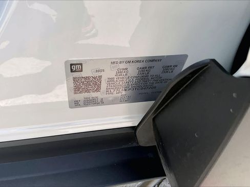 Certified 2026 Chevrolet Trax LT w/ Driver Confidence Package FWD image 36