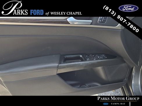 Used 2016 Ford Fusion SE w/ Equipment Group 202A AWD/4WD image 15