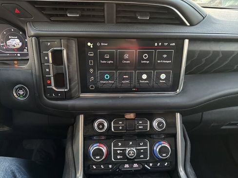 Used 2023 GMC Yukon Denali image 15
