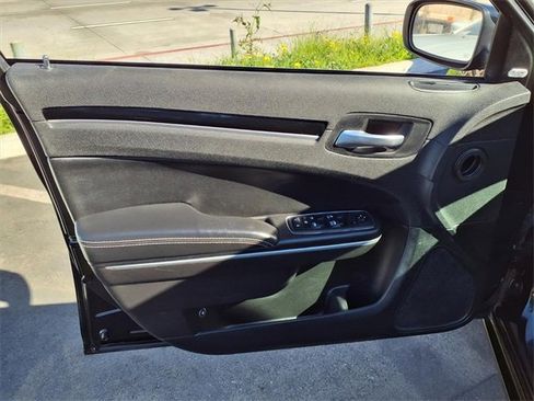 Used 2022 Chrysler 300 S image 10