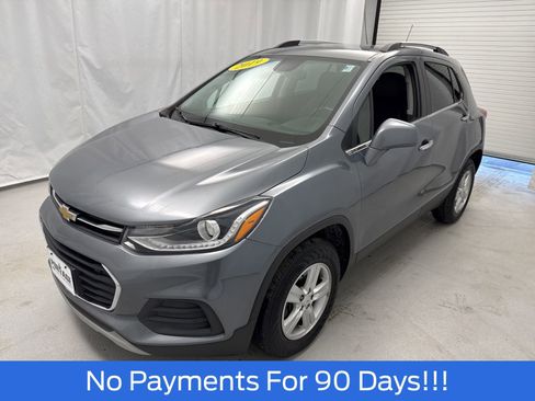 Used 2019 Chevrolet Trax LT w/ LT Convenience Package image 6