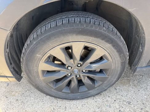 Used 2024 Subaru Outback Onyx Edition AWD/4WD image 6