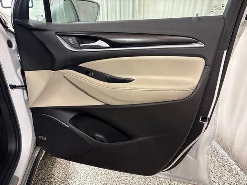 Used 2019 Buick Enclave Premium w/ Experience Buick Package AWD/4WD image 23