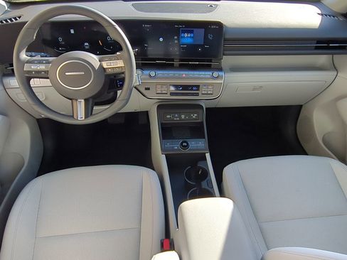 Certified 2024 Hyundai Kona SEL w/ Convenience Package image 15