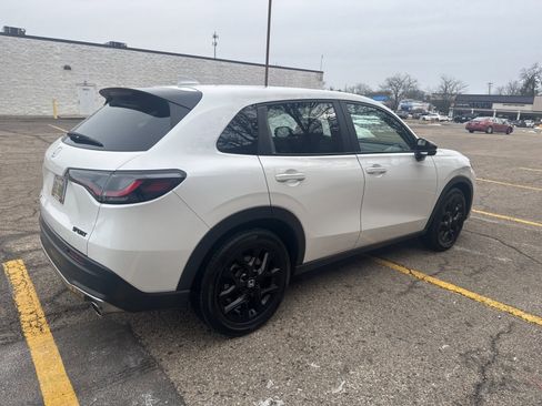 Certified 2023 Honda HR-V Sport image 6