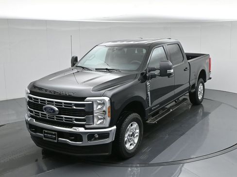 New 2026 Ford F250 XLT w/ FX4 Off-Road Package image 36