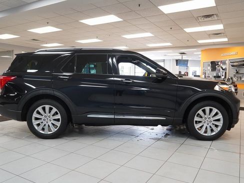 Used 2020 Ford Explorer Limited w/ Class III Trailer Tow Package image 16