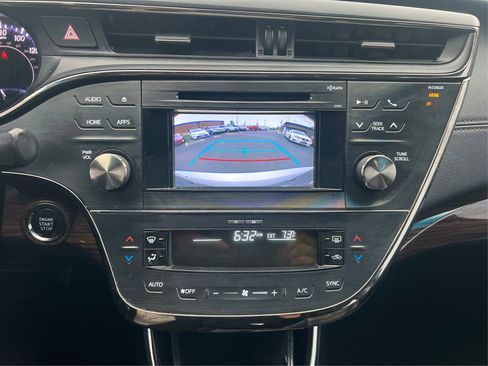 Used 2015 Toyota Avalon XLE FWD image 27