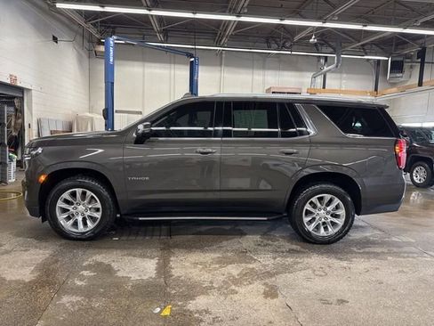 Used 2021 Chevrolet Tahoe Premier AWD/4WD image 3