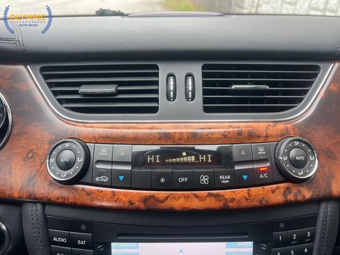 Used 2006 Mercedes-Benz CLS 500 w/ AMG Sport Pkg image 28