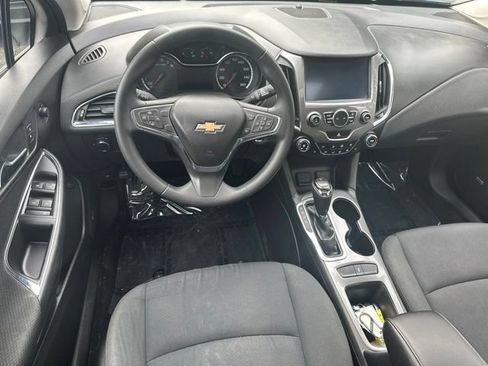 Used 2016 Chevrolet Cruze LT w/ Sun And Sound Package FWD image 10
