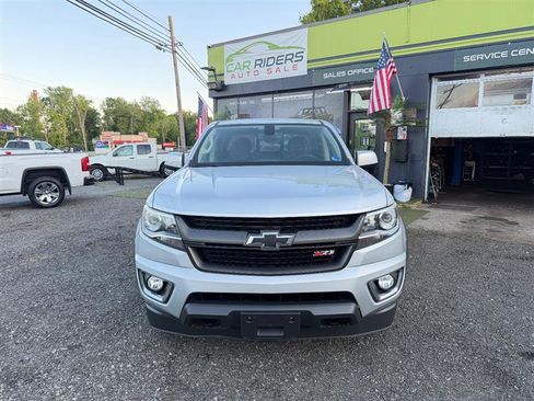 Used 2015 Chevrolet Colorado Z71 w/ LPO, Gearon Divider Package AWD/4WD image 2