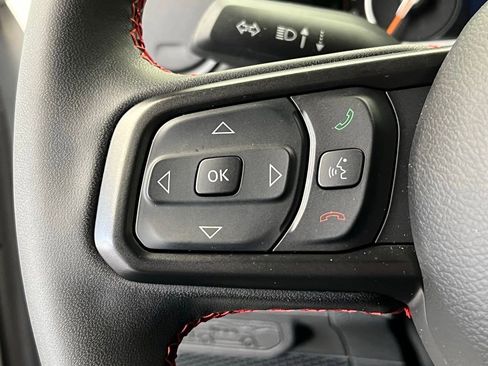 Used 2024 Jeep Wrangler Unlimited Rubicon w/ Technology Group image 8