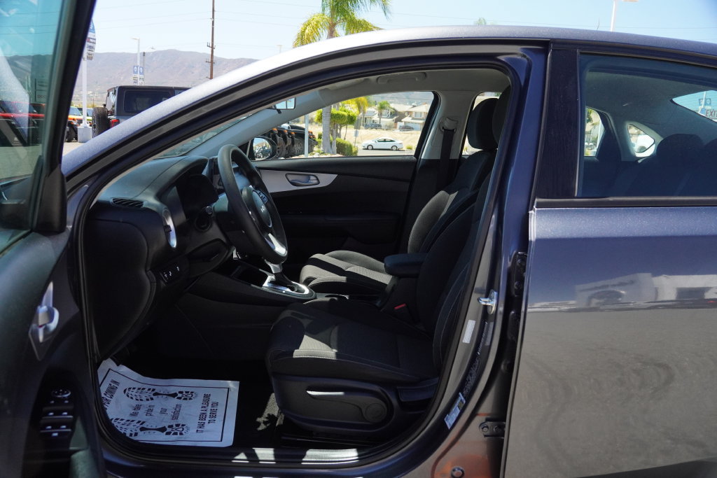 Used 2024 Kia Forte LXS w/ LXS Technology Package FWD image 28