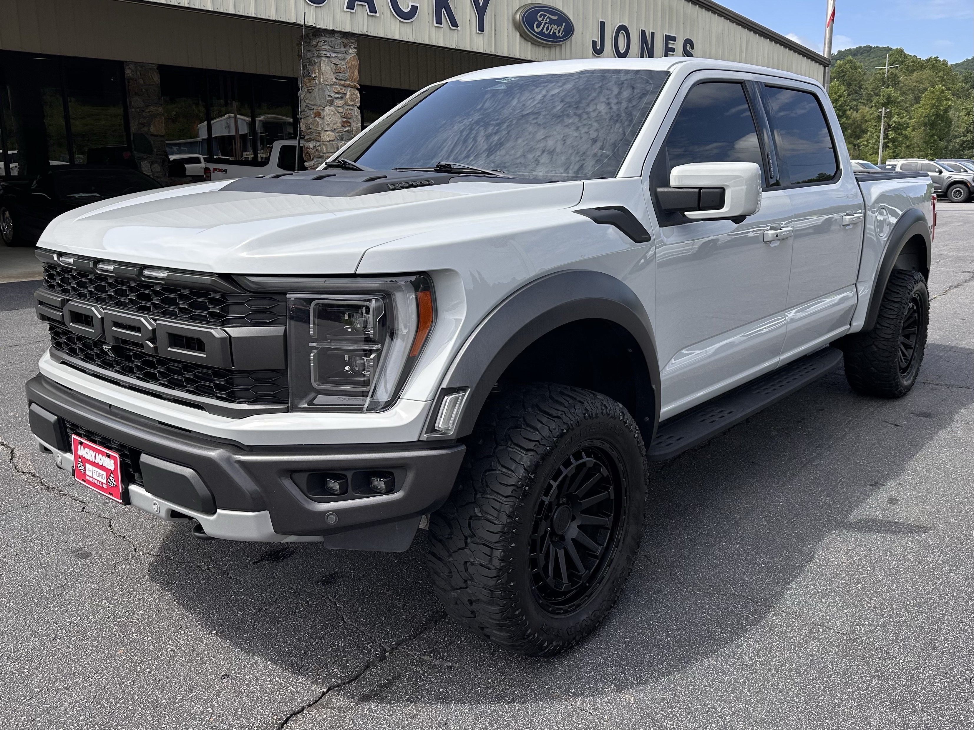 Used 2023 Ford F150 Raptor AWD/4WD image 2