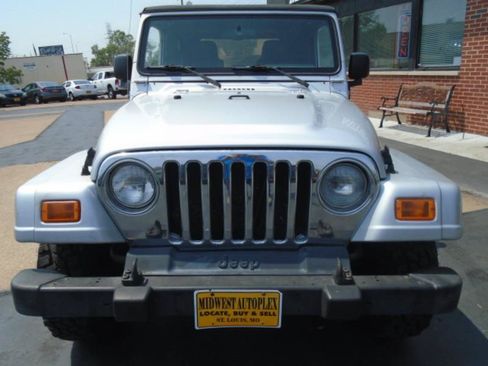 Used 2005 Jeep Wrangler Unlimited AWD/4WD image 7