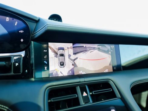 Certified 2025 Porsche Taycan GTS image 19