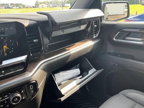 Used 2023 Chevrolet Silverado 1500 LT AWD/4WD image 21