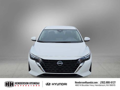 Used 2024 Nissan Sentra SV FWD image 3