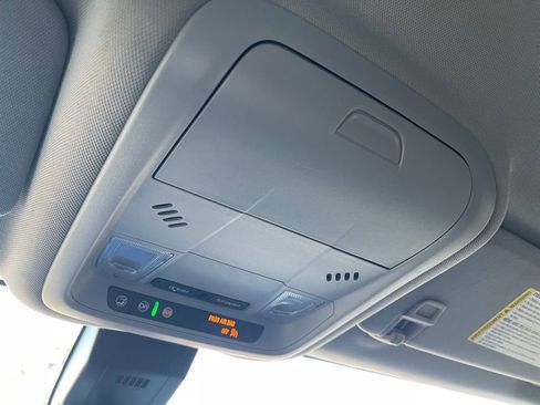 Used 2022 Chevrolet Equinox LT image 17