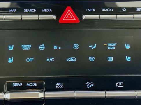 Certified 2026 Hyundai Santa Fe Limited image 21