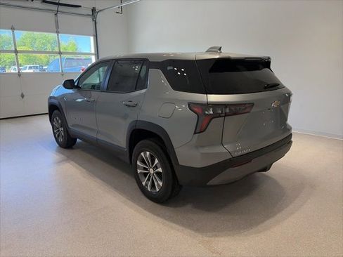 New 2026 Chevrolet Equinox LT w/ Convenience Package II FWD image 4