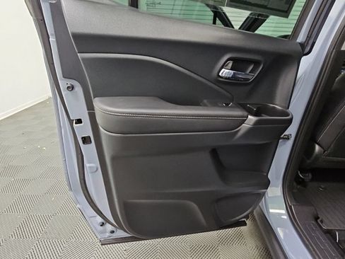 Used 2023 Honda Ridgeline RTL-E image 34