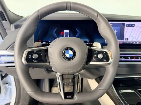 Certified 2025 BMW 760i xDrive AWD/4WD image 15
