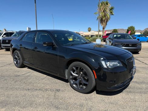 Used 2023 Chrysler 300 S RWD image 3