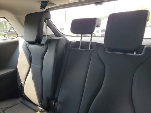 New 2026 Kia Carnival SX Prestige FWD image 11