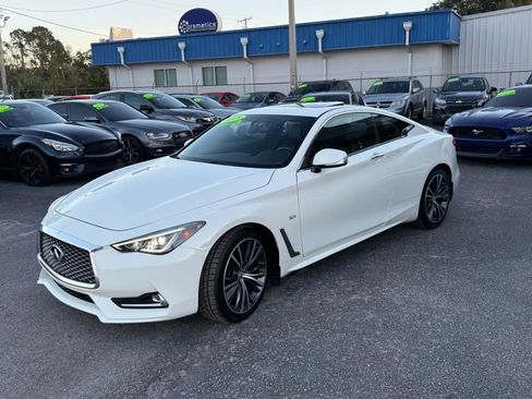 Used 2018 INFINITI Q60 3.0t Luxe w/ Sensory Package 3.0T Luxe image 11