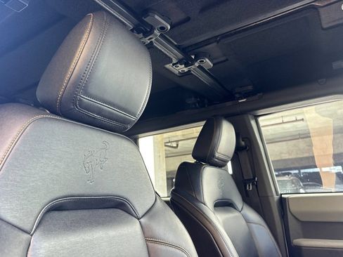 Used 2023 Ford Bronco Badlands AWD/4WD image 17
