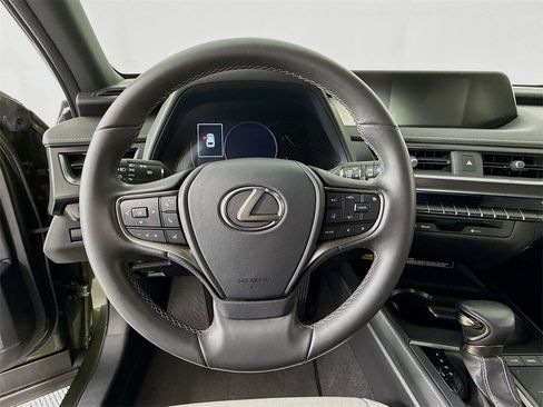 Used 2022 Lexus UX 250h image 12